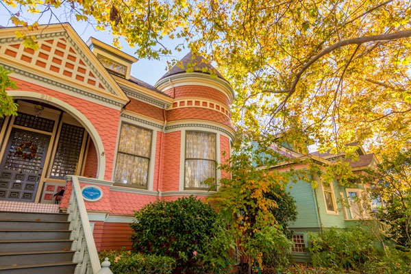 Historic Landmark Committee | MAH